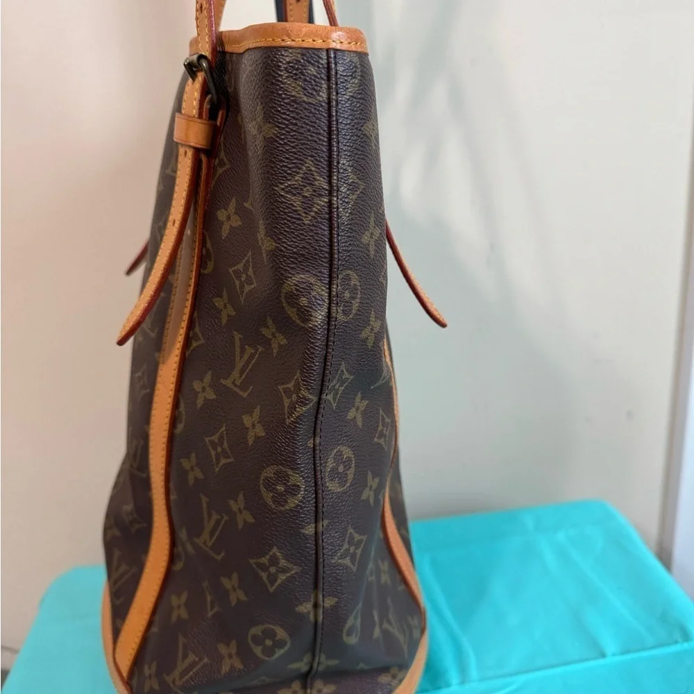 Louis Vuitton Monogram Bucket Tote GM with Pouch